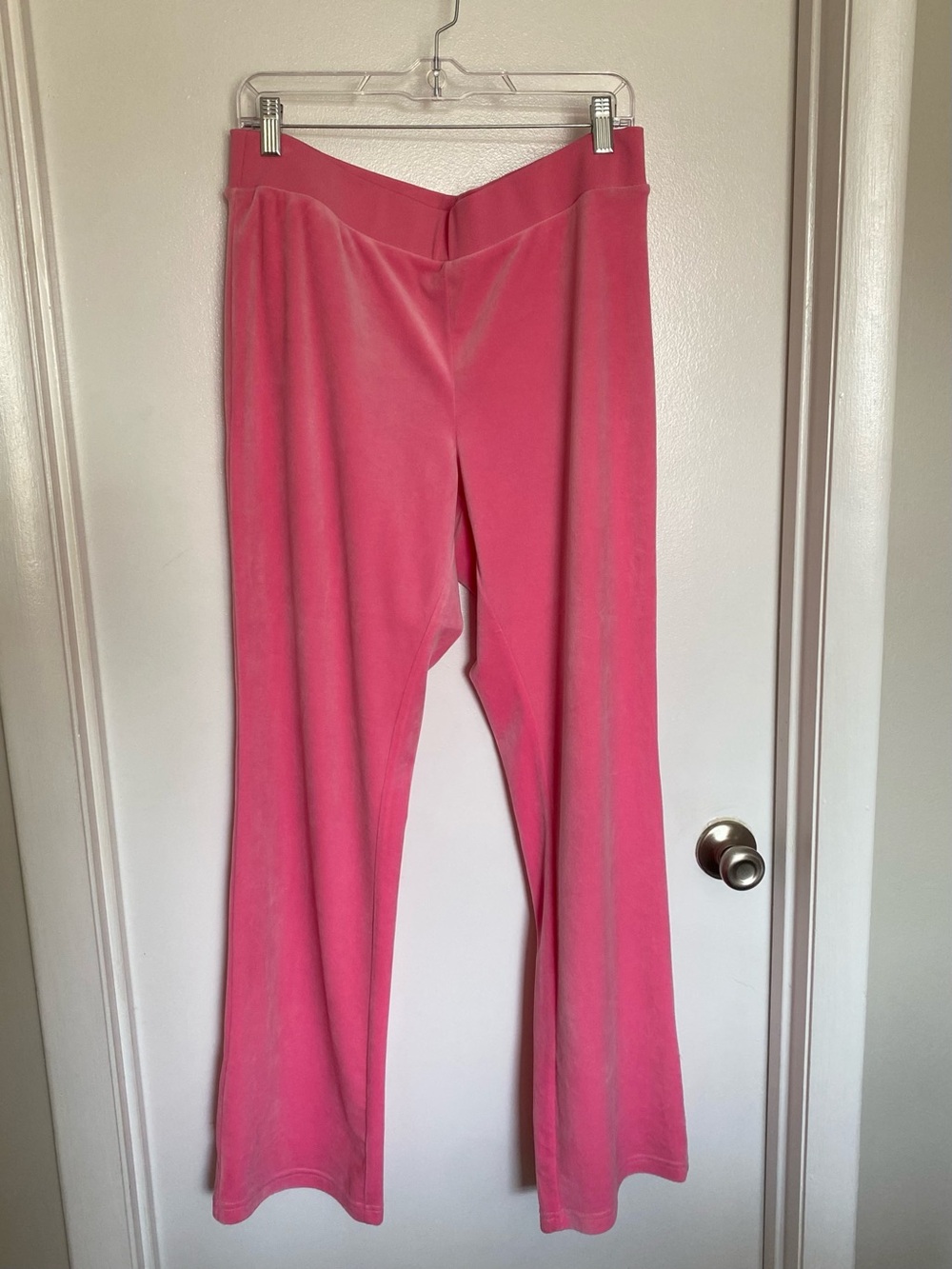 Juicy Couture Pink Velour Track Pants - Picture 2 of 3
